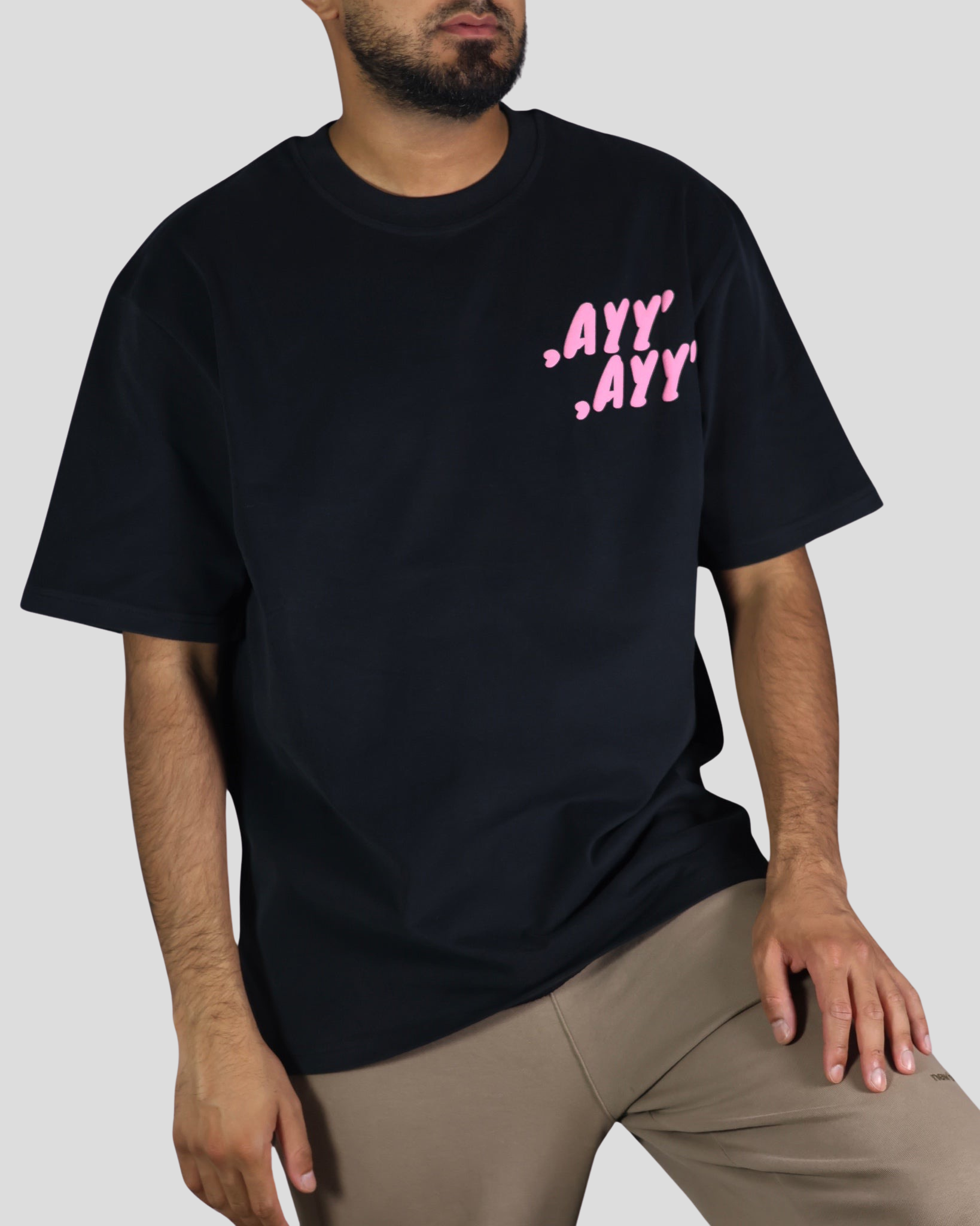 Black T-Shirt Pink MVMNT
